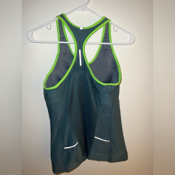 Nike Dri-Fit Green Tank Top Women’s Lg - Picture 3 of 3